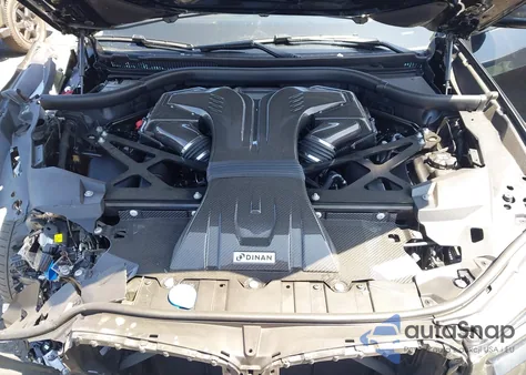 2020 BMW X5 M Competition z USA, uszkodzony, nr VIN 5YMJU0C08L9C65666